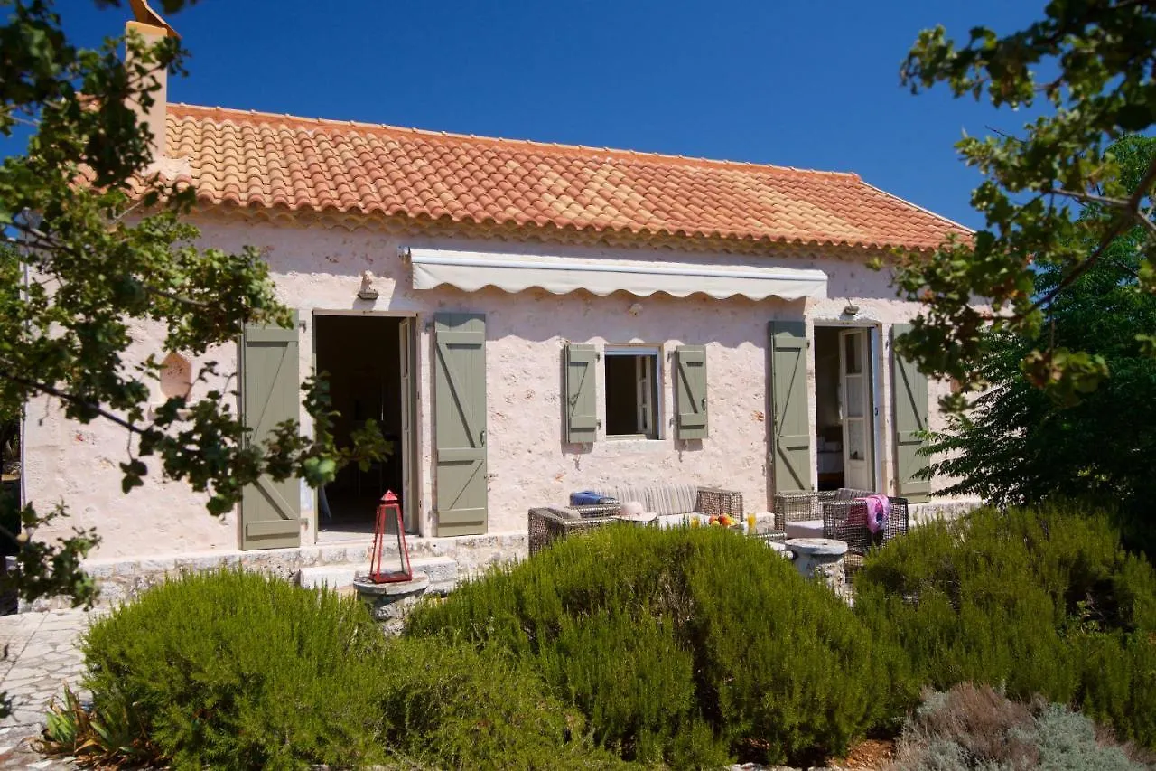 Stone Cottages Khalikerí