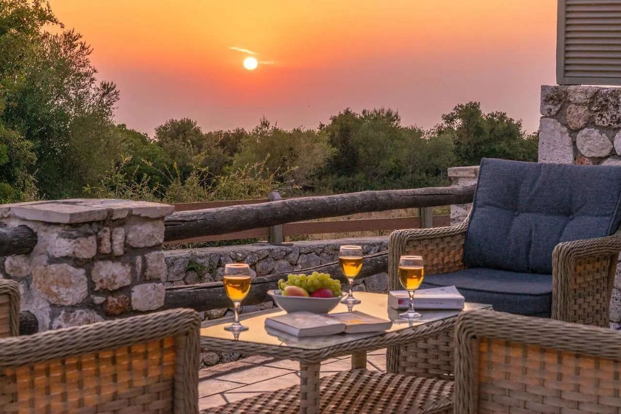 بيت للعطل Stone Cottages Khalikerí
